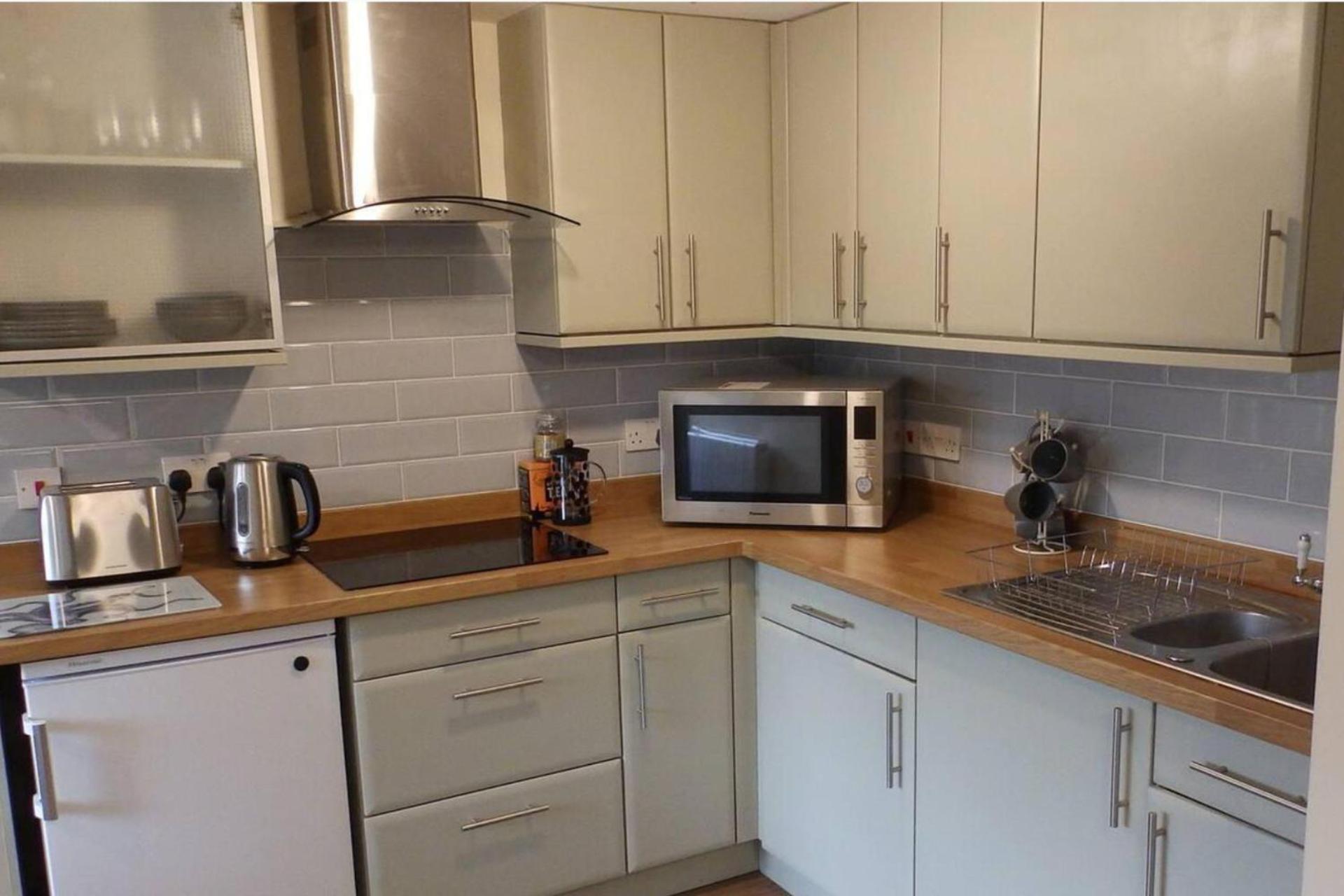 1 Bed-Pet Friendly-Parking-Patio-Close To Coasts North Hill 외부 사진